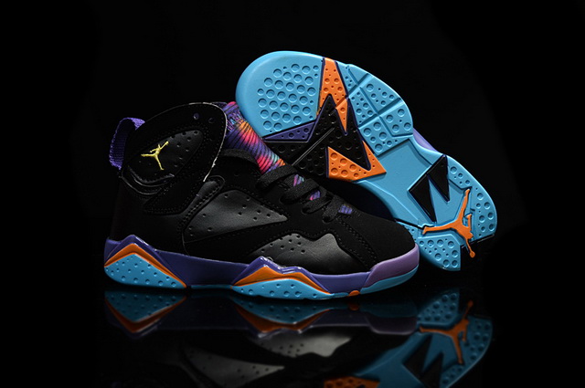 Kids Jordan Shoes 7 11